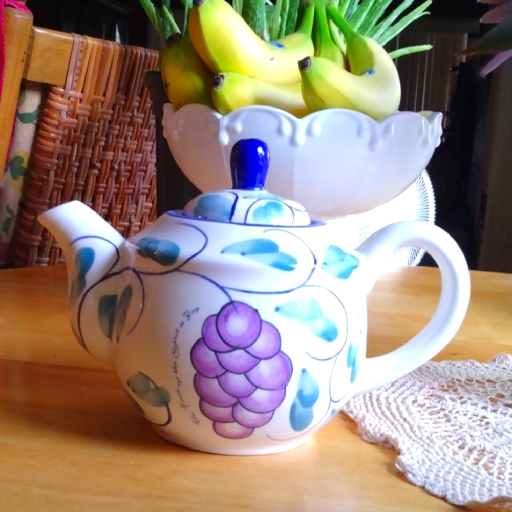 Wang Vintage Teapot